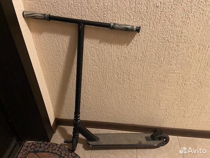 Самокат Трюковой Explore hard deluxe серый