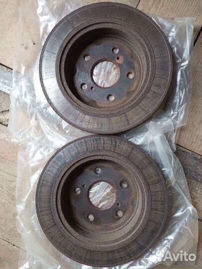 Оригинальные тормозные диски, задние Toyota/Lexus