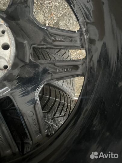 Комплект оригинальных зимних колес на Mercedes R21