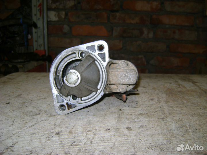 Стартер MD3561 Mitsubishi Carisma M000T81283