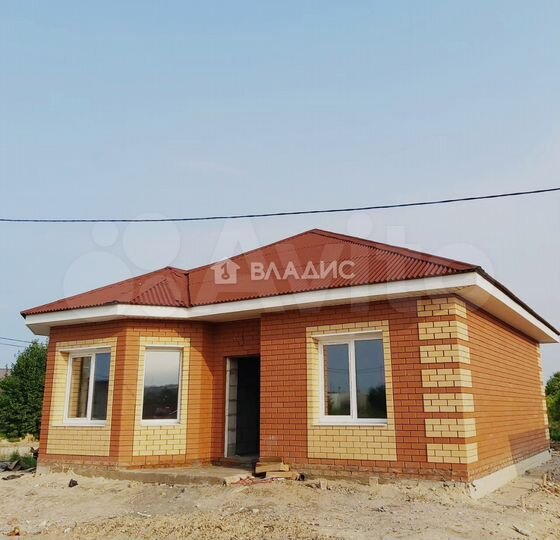 Дом 88 м² на участке 8 сот.