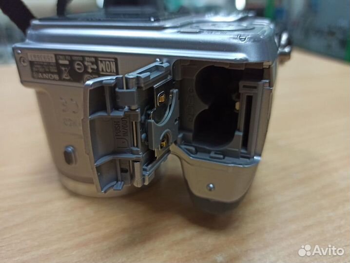 Фотоаппарат Sony DSC-H2 6mp