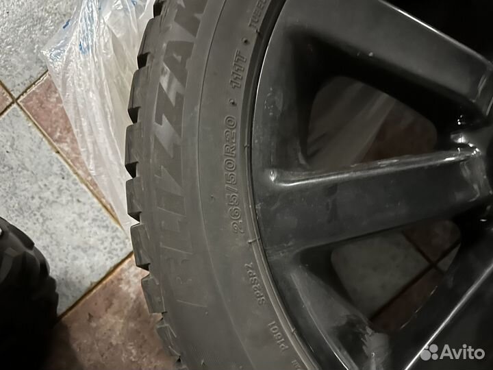 Оригинальные диски для Range Rover R 20 с резиной