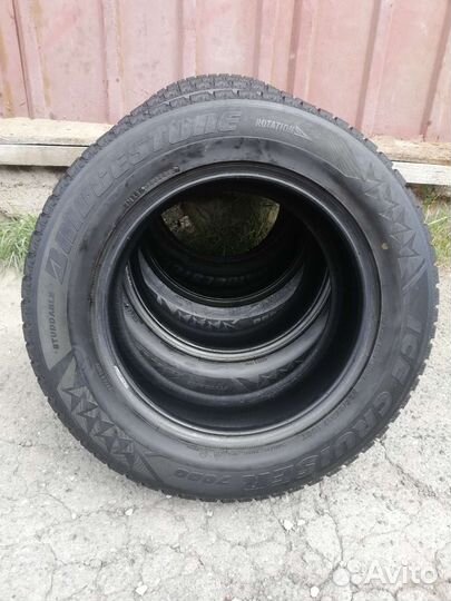 Bridgestone Ice Cruiser 7000 235/65 R17 108T