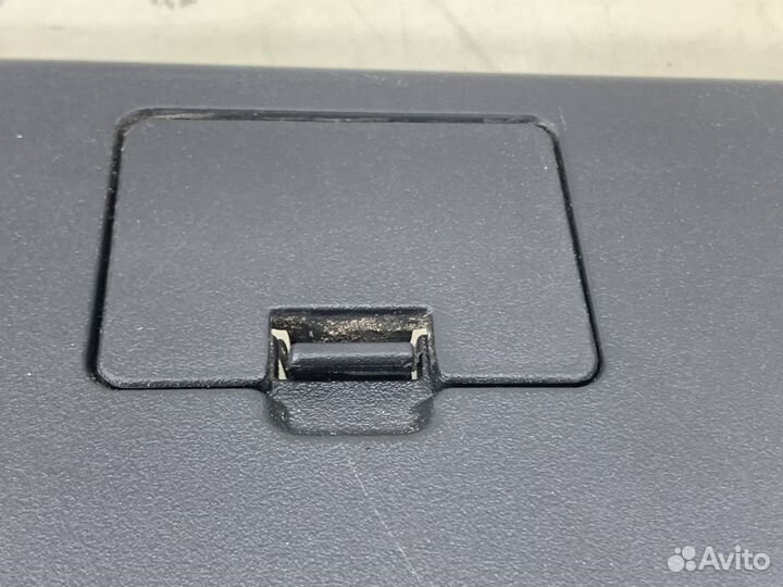 Обшивка крышки багажника Mitsubishi Outlander 3