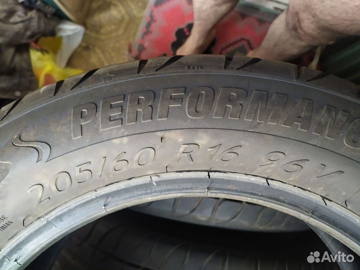 Tigar High Performance 205/60 R16 96