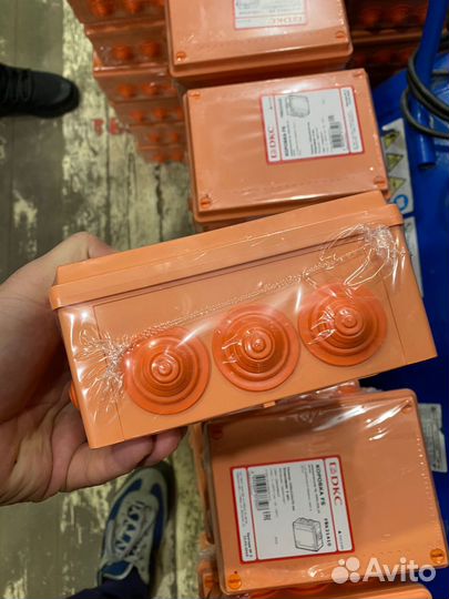 Распределительная коробка огнестойкая DKC