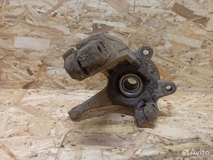 Кулак поворотный левый Ford Mondeo 3