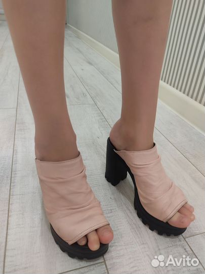 Шикарные кожаные сабо mascotte 37 размер