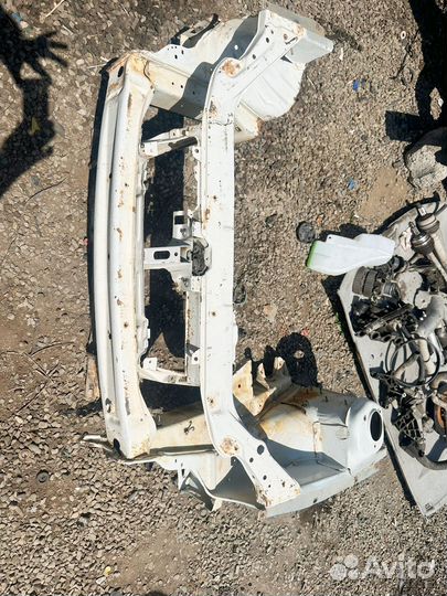 Передняя часть priora