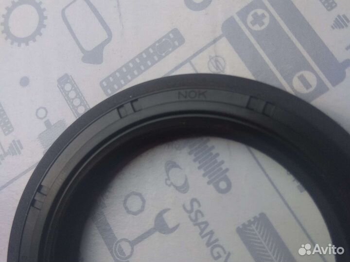 Сальник коленвала передний Санг енг