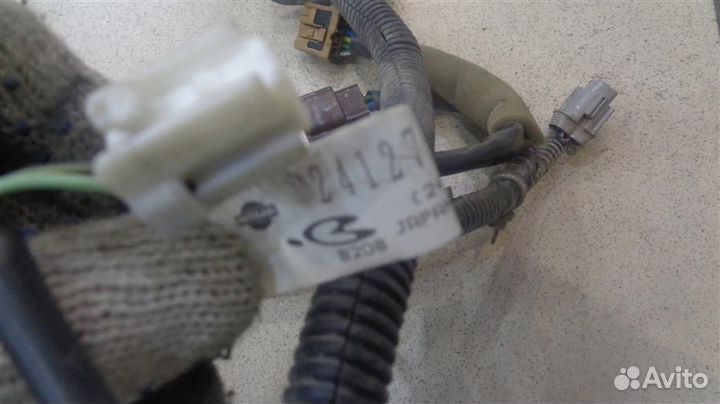 Проводка двери задней левой Nissan Cefiro 3 1998