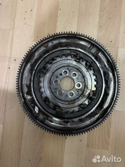 Маховик двухмассовый на дзг