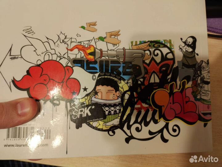 Stickerbomb Paperback – Sticker Book, 1 Aug. 2008