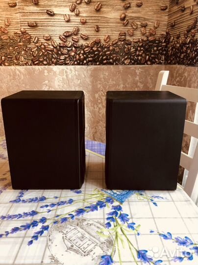 Акустические колонки M-audio