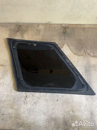 Стекло глухое заднее правое Land Rover Range Rover