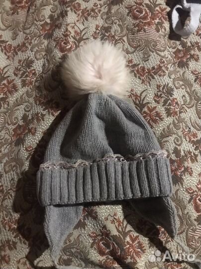 Много шапок