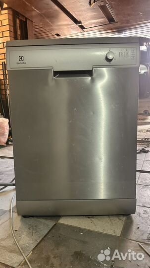 Посудомоечная машина electrolux esf9526lox