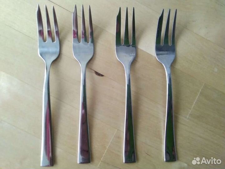 Вилочки десертные и нож