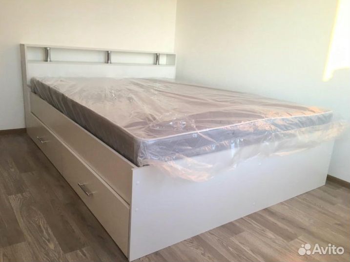 Kровать Cалoмeя 1,4 м с ящиками белая