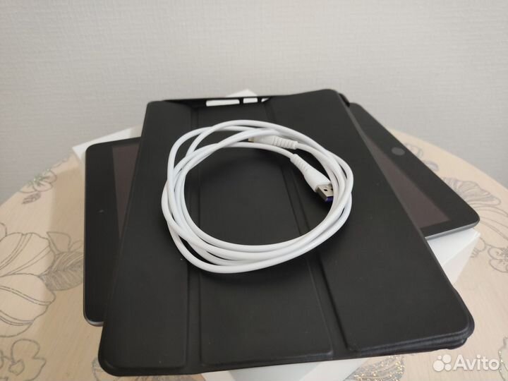 iPad 8 2020 (8 поколения / 32GB)