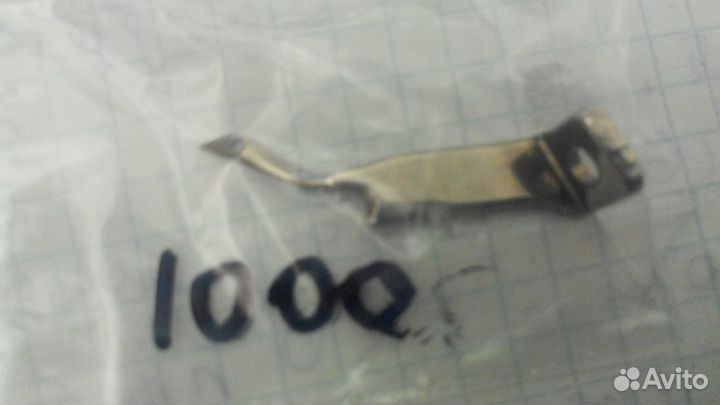 Петлители к оверлокам,нож