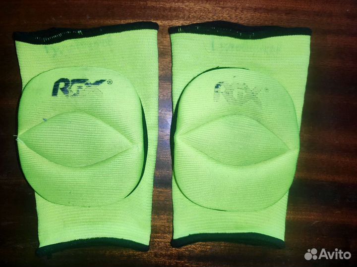 Наколенники для волейбола