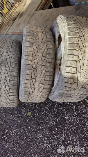 Nokian Tyres Hakkapeliitta 7 SUV 275/45 R20
