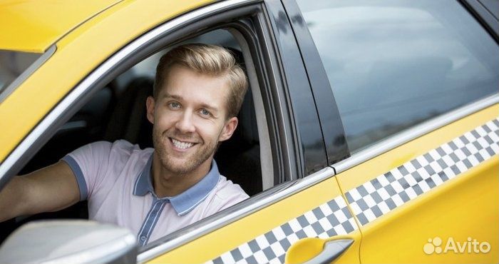 Требуется водитель на личном авто