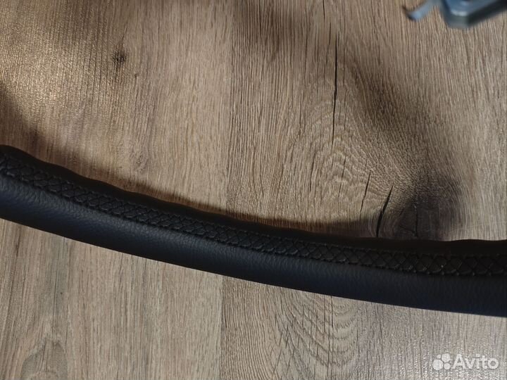 Руль avensis t22