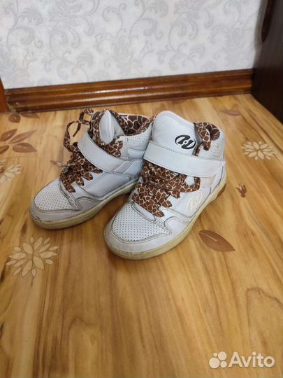 Роликовые кроссовки heelys