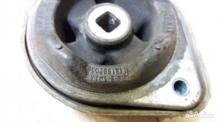 Опора подушка кпп Audi A4 B6 00-04г