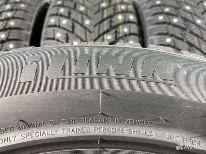 iLink Wintervorhut Stud II 235/55 R17 103T