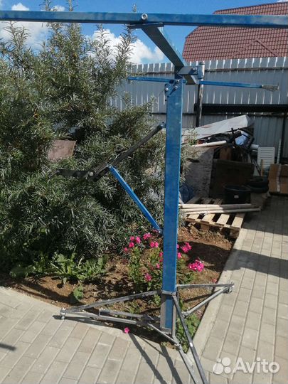 Подъемник механический