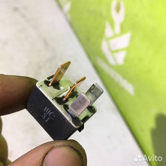 Реле Митсубиси Лансер 10