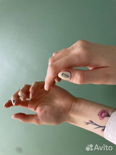 Модель на маникюр на регулярной основе