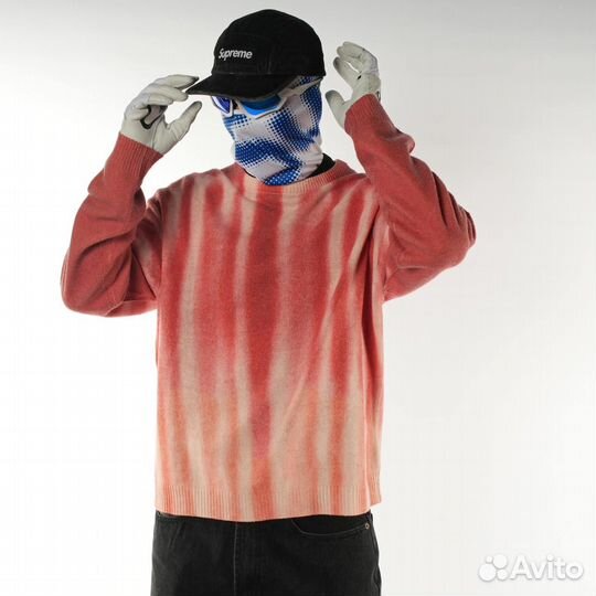 Свитер supreme blurred logo sweater