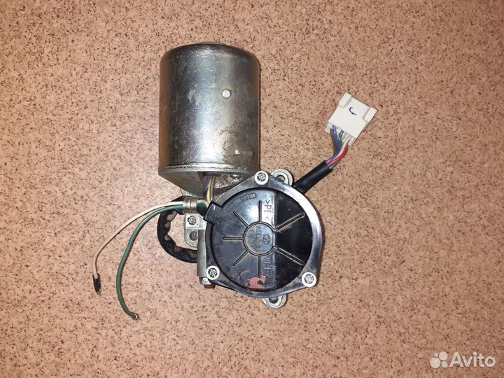 Моторчик стеклоочистителя УАЗ хантер