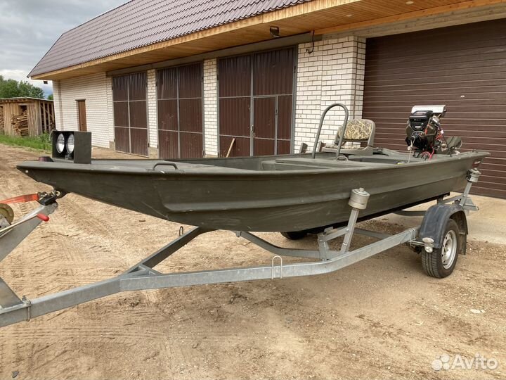 Лодка болотоход Surface Drive Go-Devil