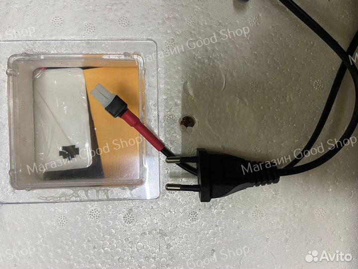 Инкубатор новый на 36 яиц