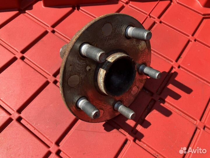 Ступица передняя левая Lexus LS 4 2007 89543-30260