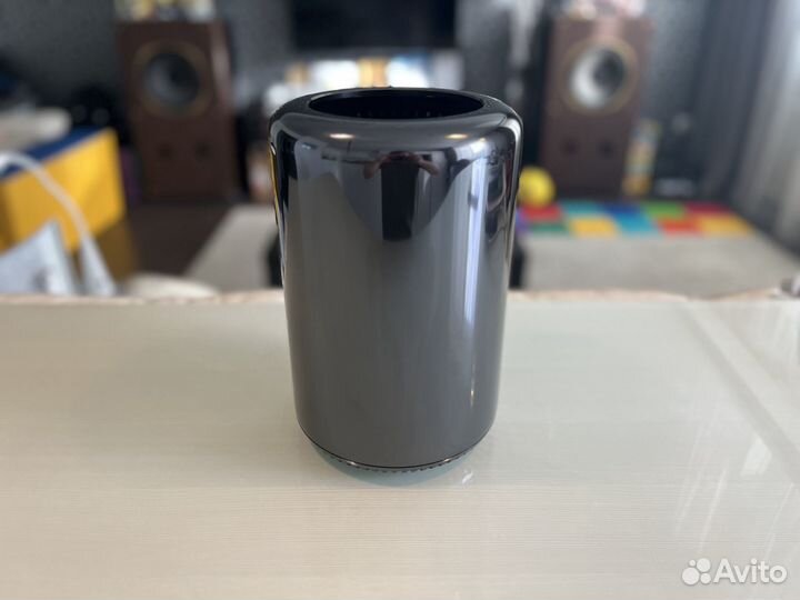 Mac Pro 2013 Xeon 8 core 3,0 20GB D300 256GB