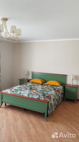 Тумба «Римисси» из массива