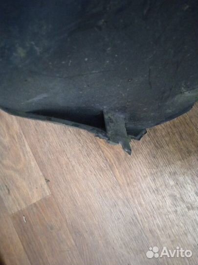 Подкрылок (локер) задний левый Volkswagen Polo