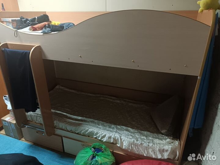 Двухъярусная кровать бу с матрасами