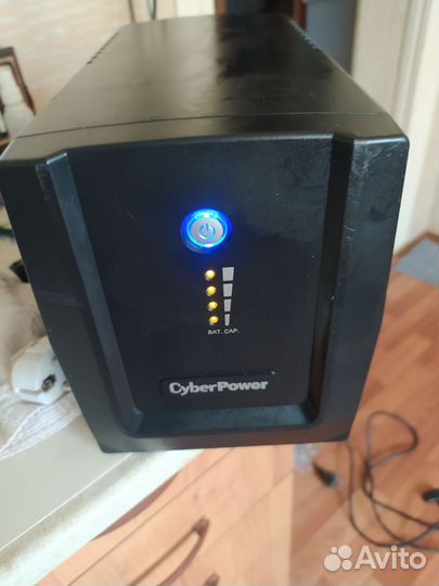 Cyber Power UT 1500EI