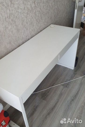 Письменный стол micke IKEA белый бу