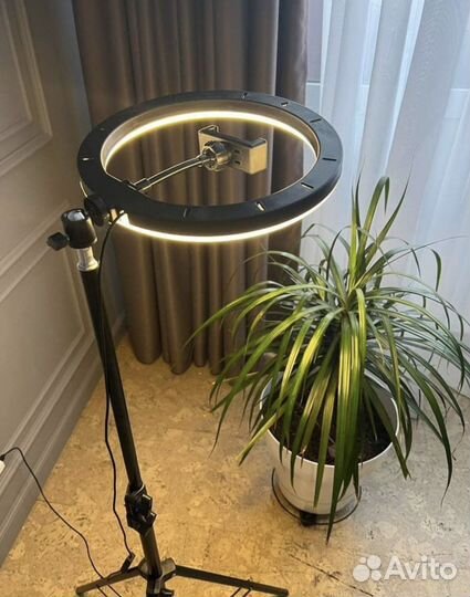 Кольцевая лампа 26см