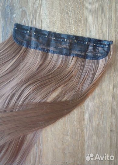 Натуральные волосы на заколках