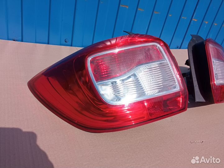 Фонарь задний Renault Logan 2